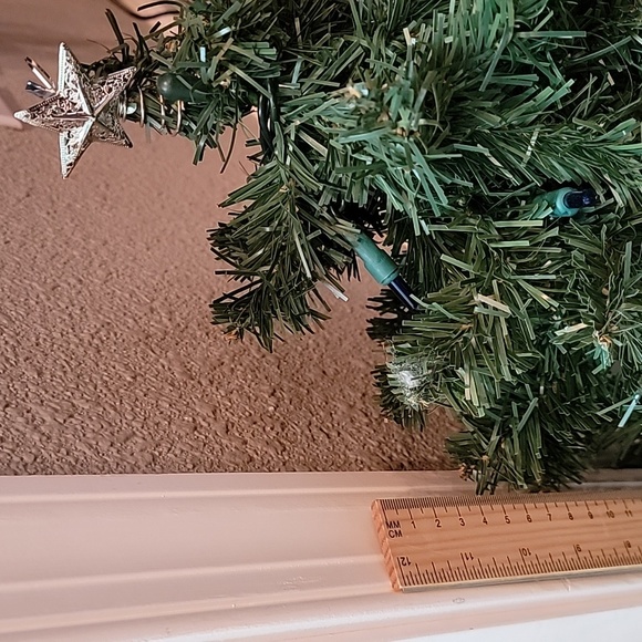 4/$10 Deal 🎉 Holiday 🎄 Mini 18" Tree with Blue & White Lights - Picture 5 of 5